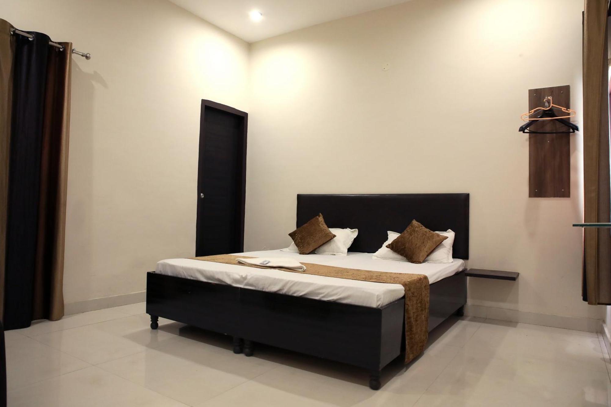 Aspire Rooms 712 Ludhiana Exterior photo